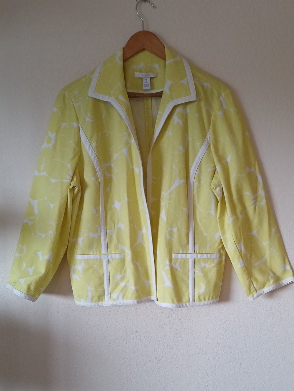 Chicos Lemon Yellow Open Front Lightweight Blazer